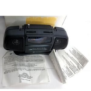 Vintage Lifelong Mini Baby Boom Box AM/FM Portable Radio #2225.